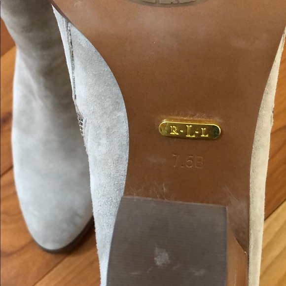 Lauren Ralph Lauren Grey suede booties 7.5 - Picture 6 of 6